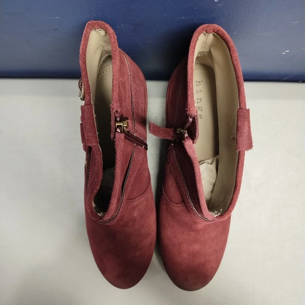 Hinge Billy-Lea Booties Women US 9.5M Burgundy Upper Leather Block Heel Side Zip